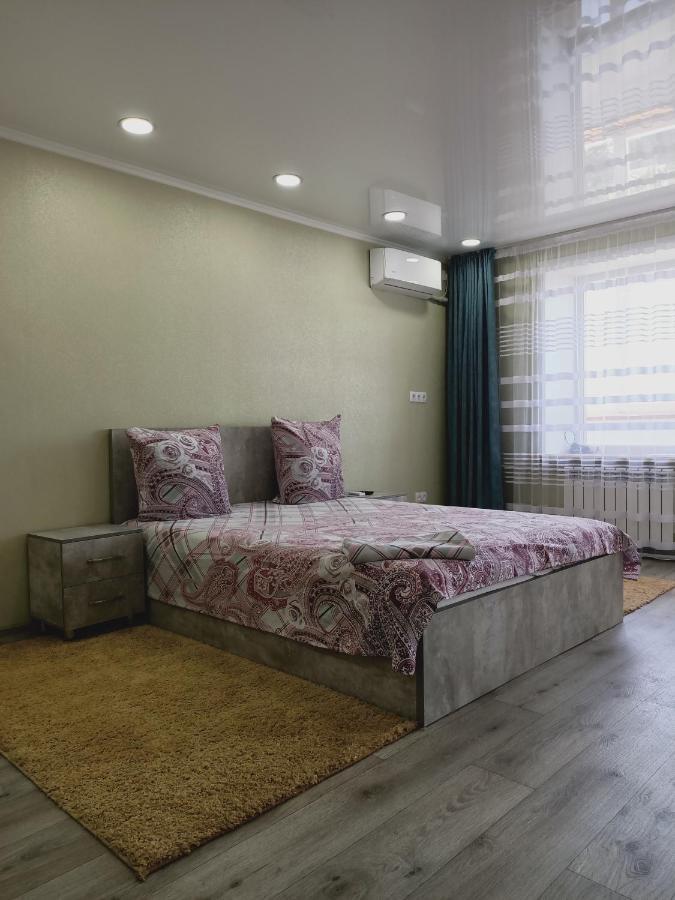 Apartnew In City Centr Ustʼ-Kamenogorsk Exterior foto
